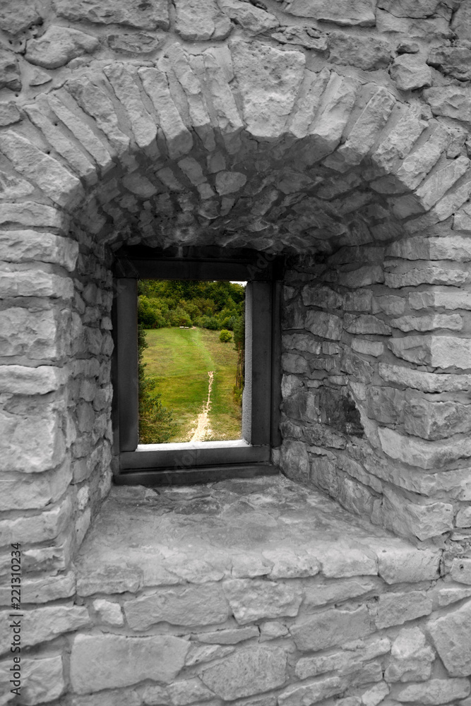 Fototapeta Okno w zamku