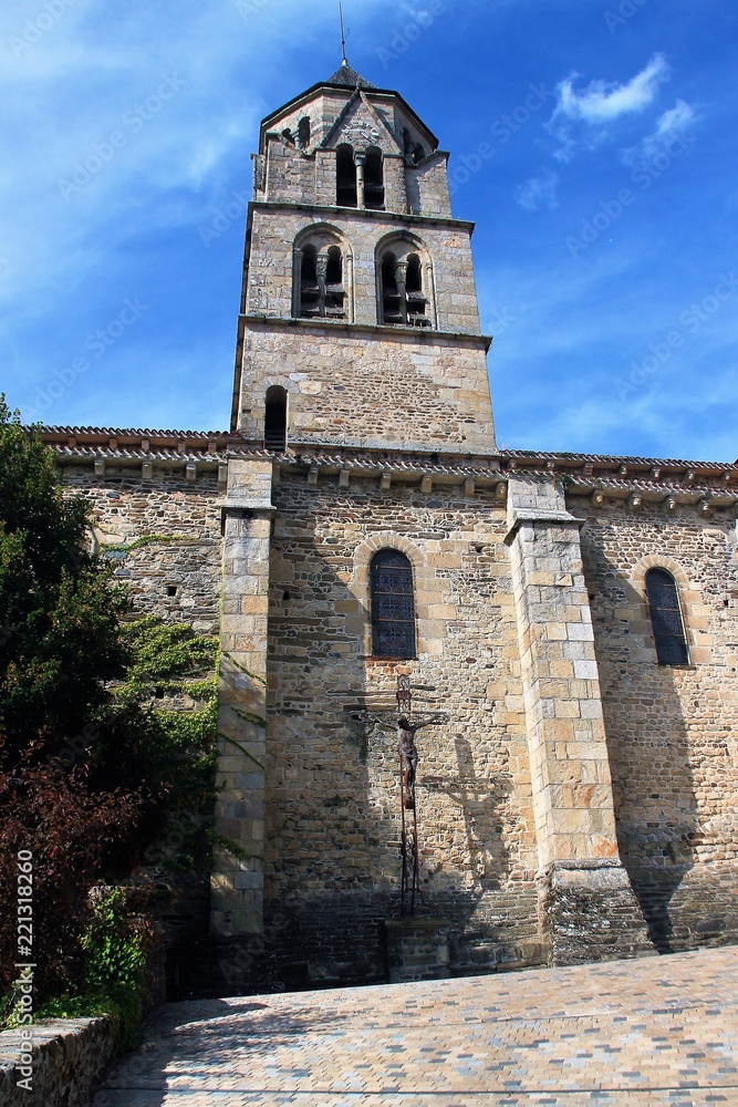 Eglise abbatiale saint pierre d'Uzerche (Corrèze)