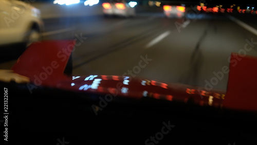 Obraz na płótnie red Japanese vintage car at night w salonie