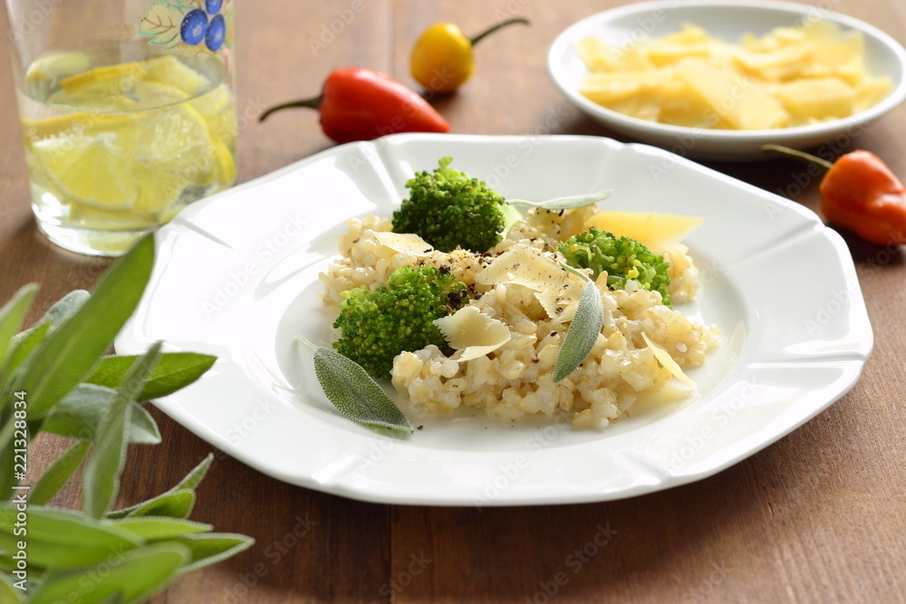 Brown rice with broccoli and parmesan cheese Brown rice with broccoli and parmesan cheese