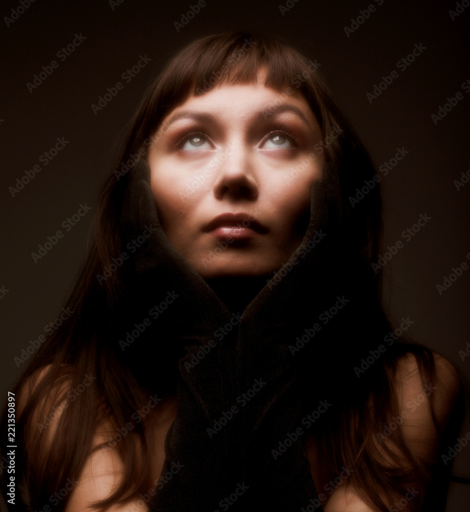 Fototapeta premium beauty prayer in dark