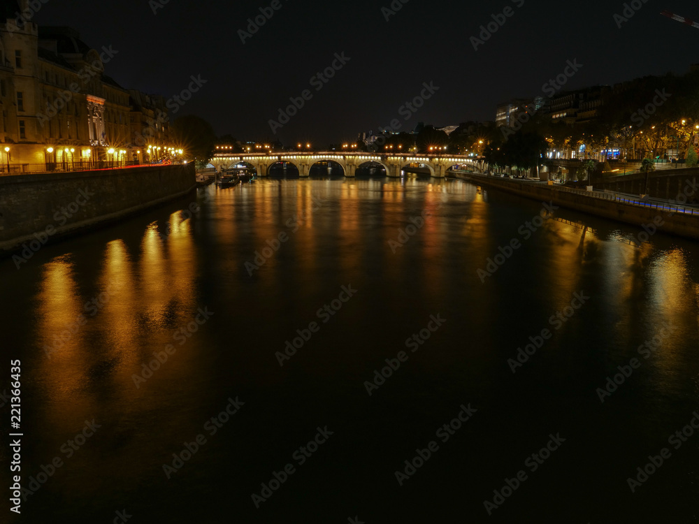 Fototapeta premium Paris, France, 27th August 2018 River Seine