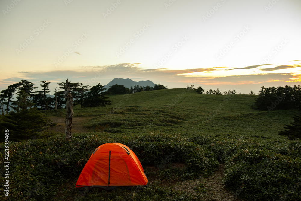 石鎚山を見ながらキャンプ