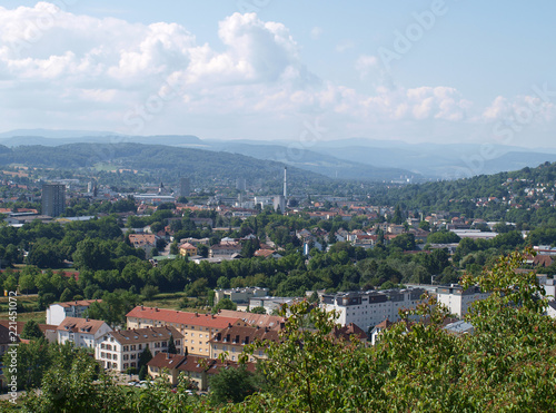 Vue sur la ville de Lörrach en Allemagne du sud depuis les collines de Tullingen.