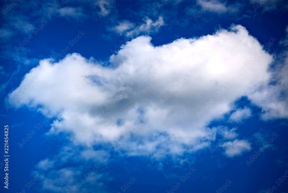 Fototapeta premium A blue cloudy sky.