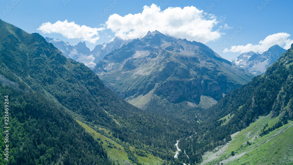 Naklejka premium Caucasus. Uzunkol valleys