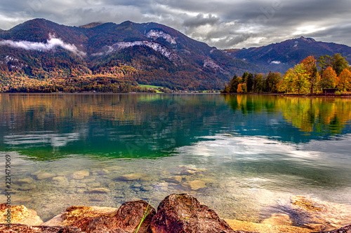 Fototapeta Naklejka Na Ścianę i Meble -  Wolfgangsee lake view, Sankt Gilgen, Austria. Picturesque landscape of Alpine lake and mountains