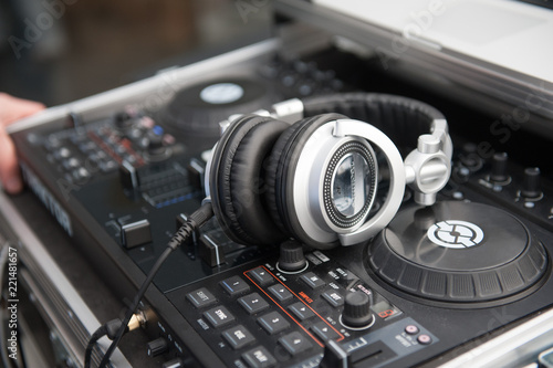 Headphones & DJ equipment - ready to use