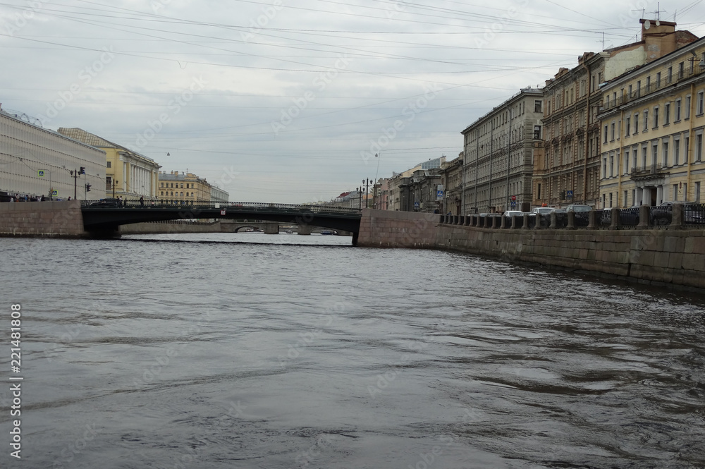 Auf der Newa unterwegs in St. Petersburg