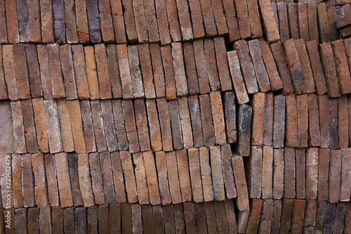 Brick overlap pattern