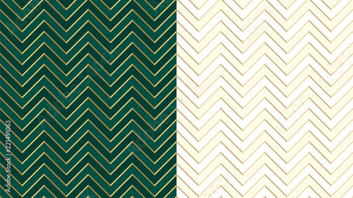 Chevron zig zag emerald (dark green) seamless pattern with golden lines. Cute ivory background in light halftone. Herringbone vector backdrop. Gold festive stripes. Sharp and jagged waves. Luxury VIP photo