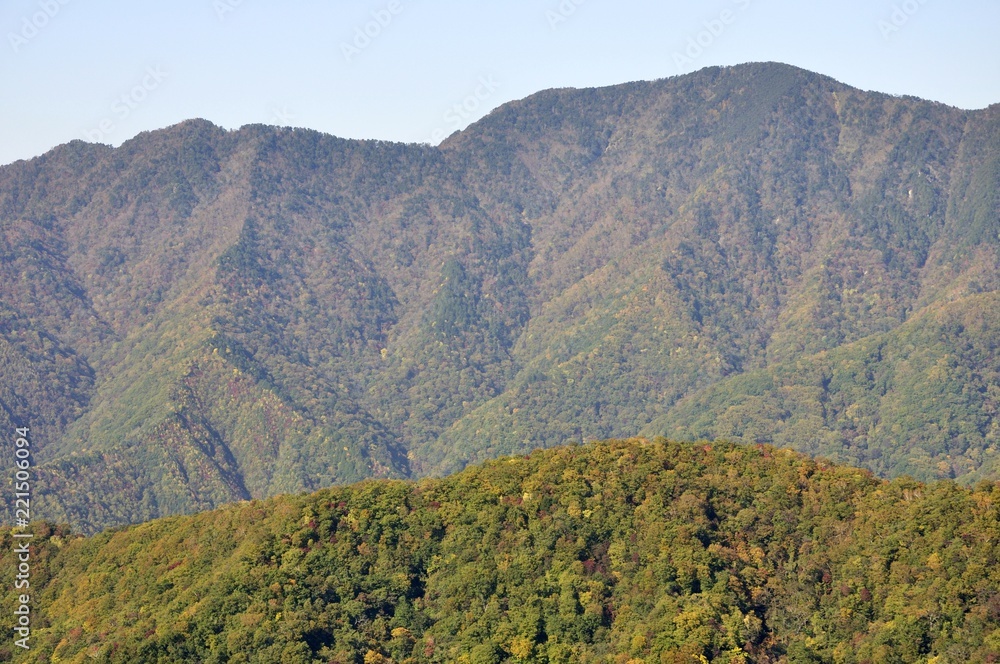 秋季の飛竜山