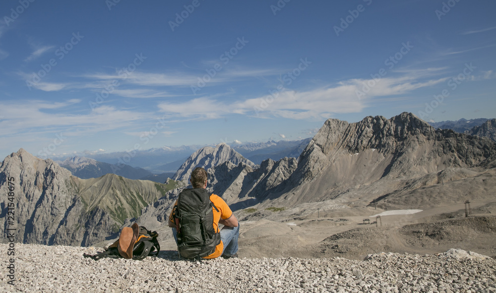 Fototapeta premium Pause auf der Zugspitze