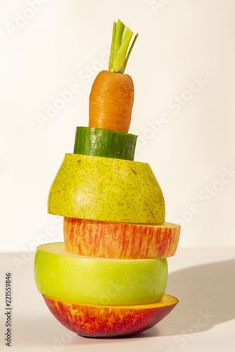 gestapeltes Obst und Gemüse