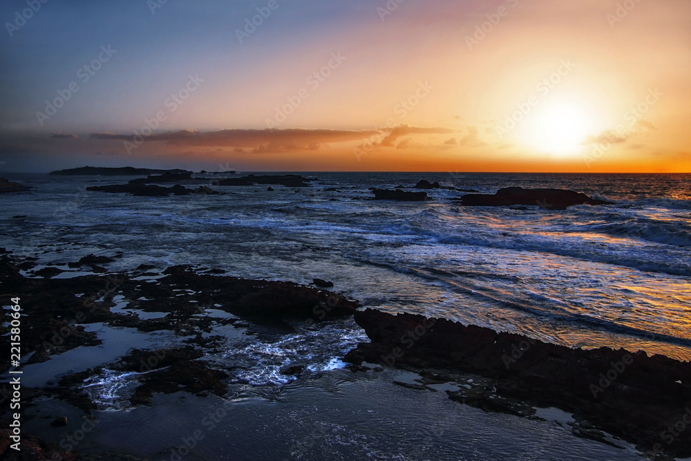 Obraz premium sunset over the sea