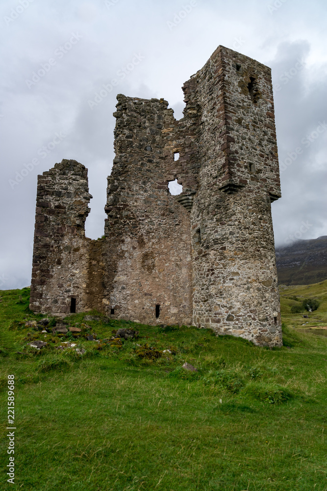 Ardvreck Castle, Loch Assynt, Highlands Scotland