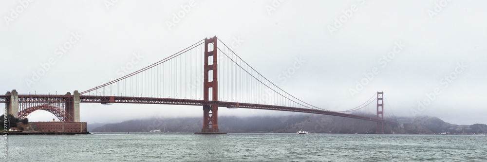 Naklejka premium San Fransisco, Golden Gate Bridge