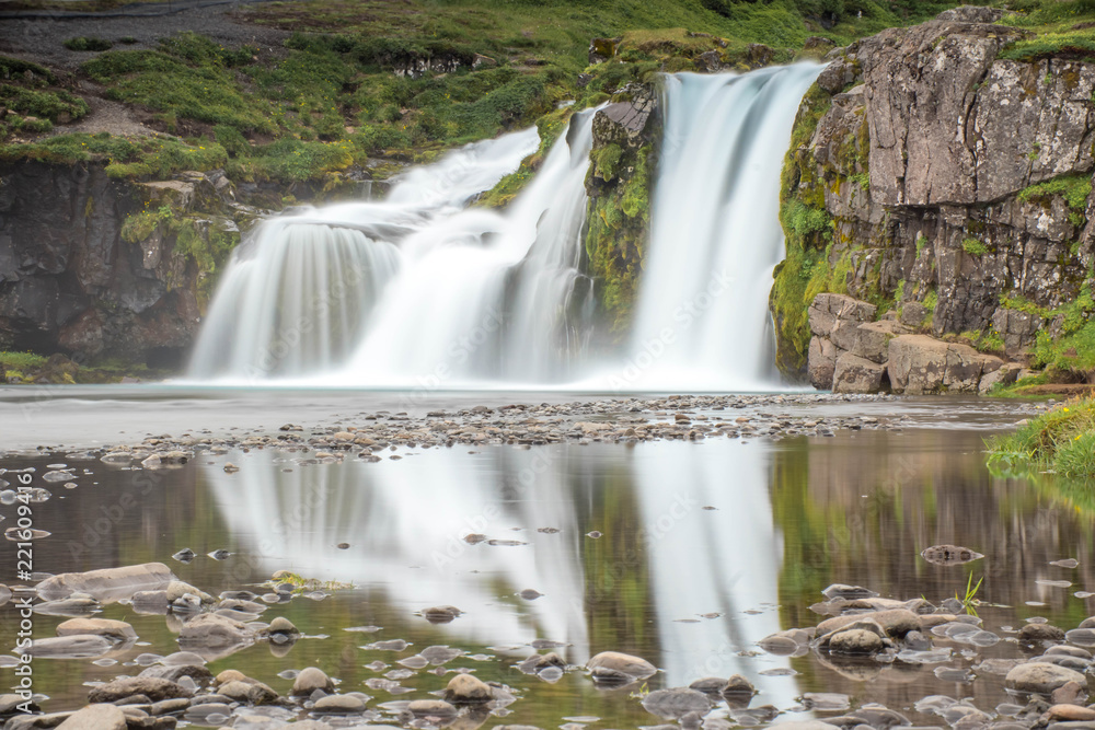 Fototapeta premium Wasserfal Island