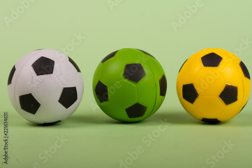bolas de futebol brinquedo © GaragedayStudio