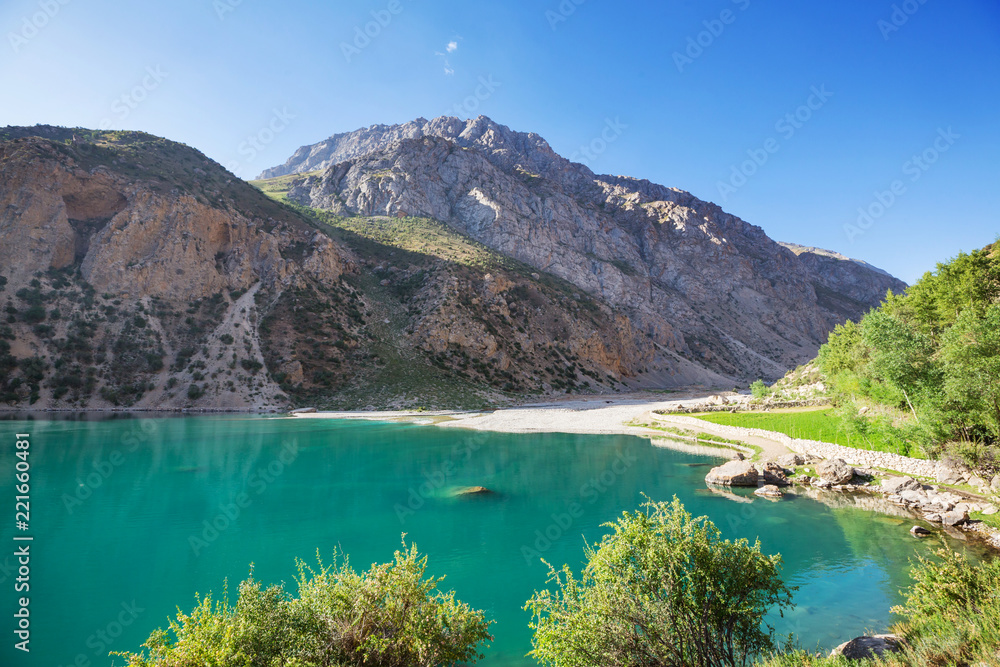 Obraz premium Fann mountains lake