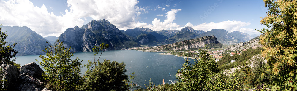 Panoramica del Lago di Garda