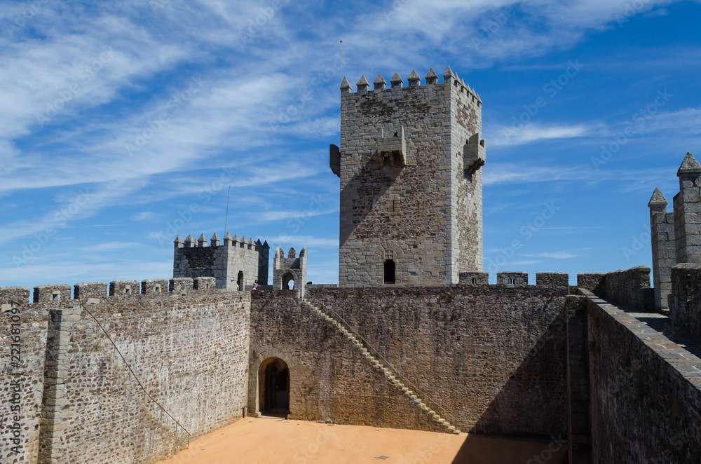 Interior de la muralla del Castillo de Sabugal Distrito de Guarda, Portugal.