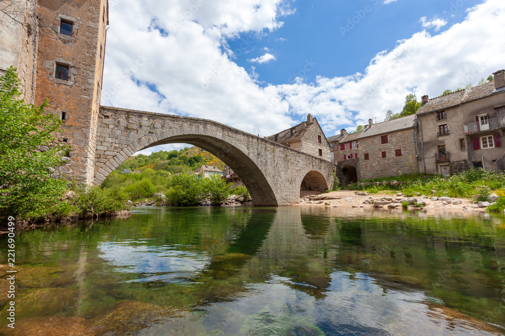 Vue d'un pont dans les Cévennes