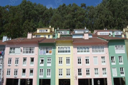 COLORES