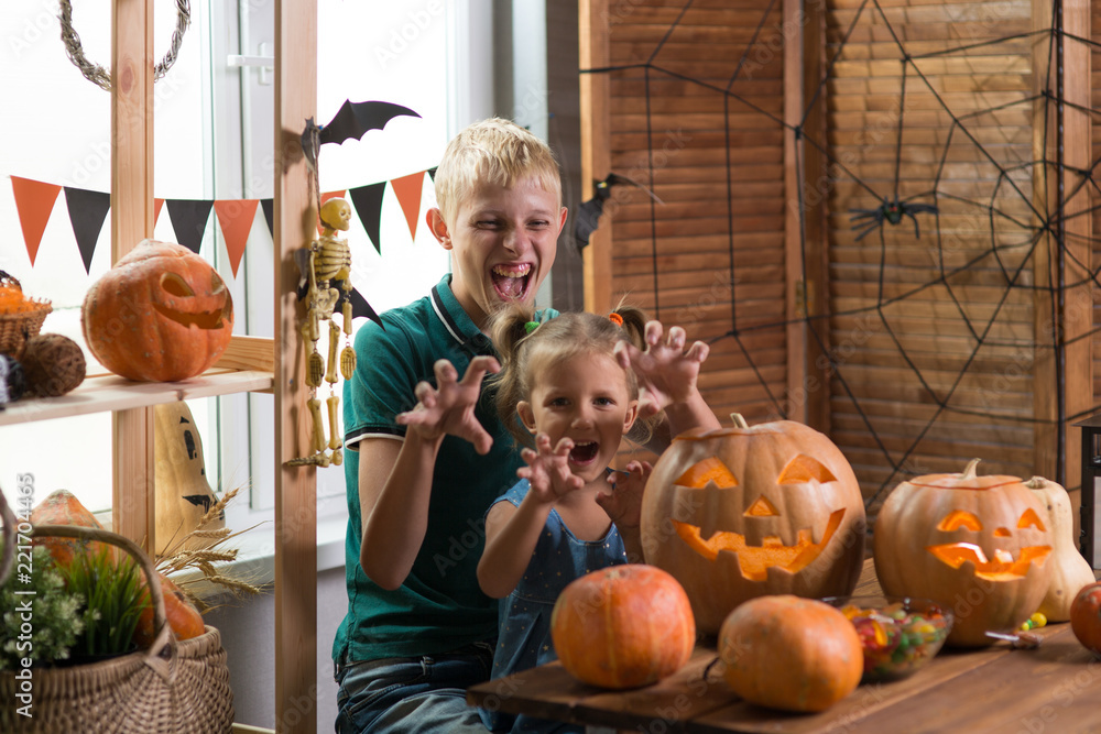 Fototapeta premium Two children on the holiday Halloween