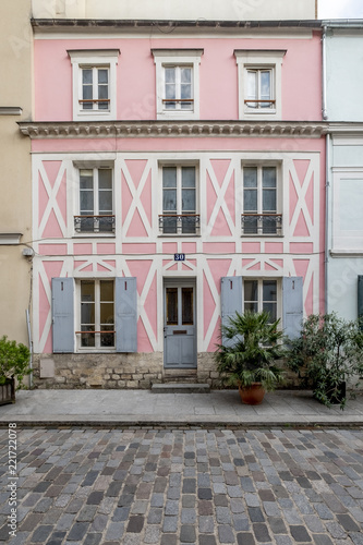 Typical french houses © ikuday