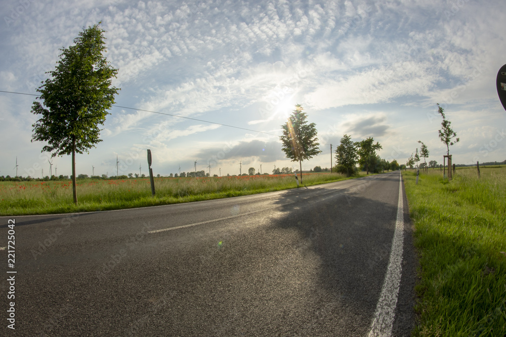 Fototapeta premium Straße im Seitenprofil