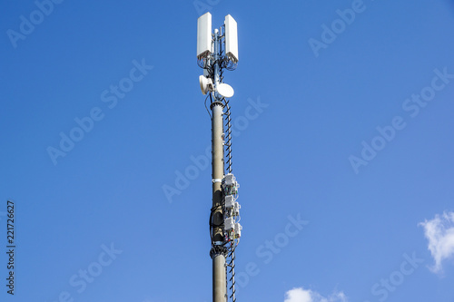 mobile phone communication repeater antenna. Mobile phone network antenna.
