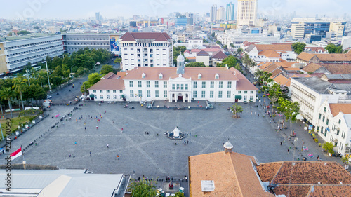 Crowd people visiting the Fatahillah Museum photo