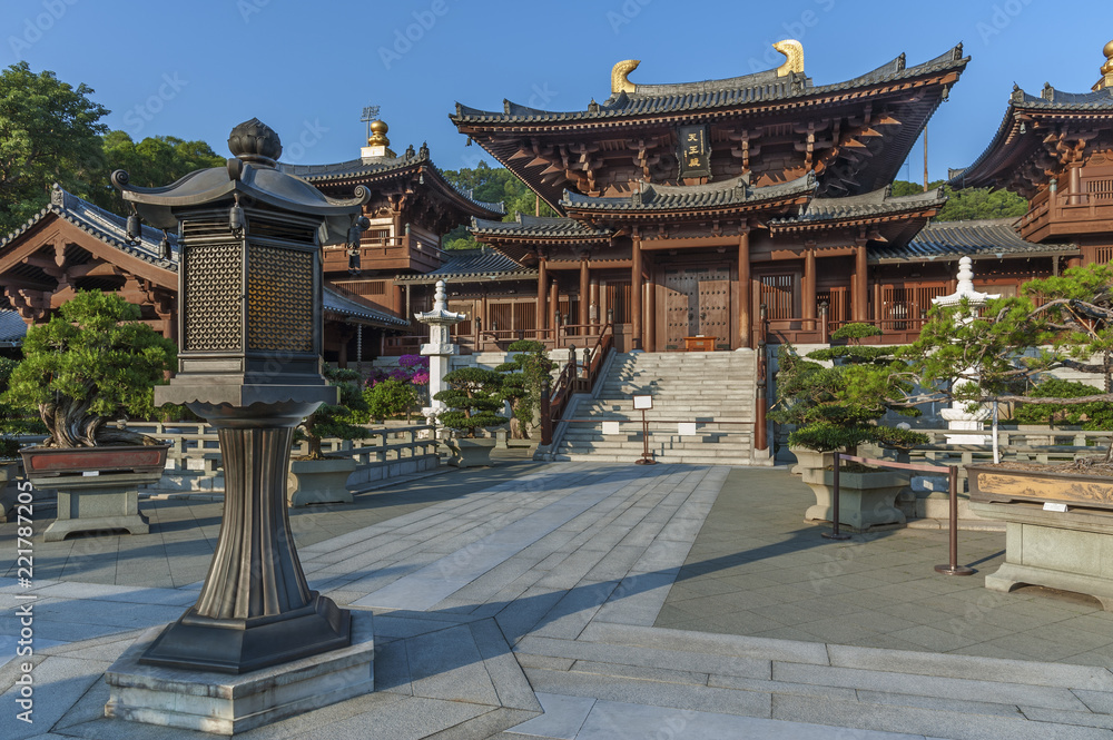 Fototapeta premium Chi lin Nunnery, chińska świątynia w stylu dynastii Tang, Hong Kong