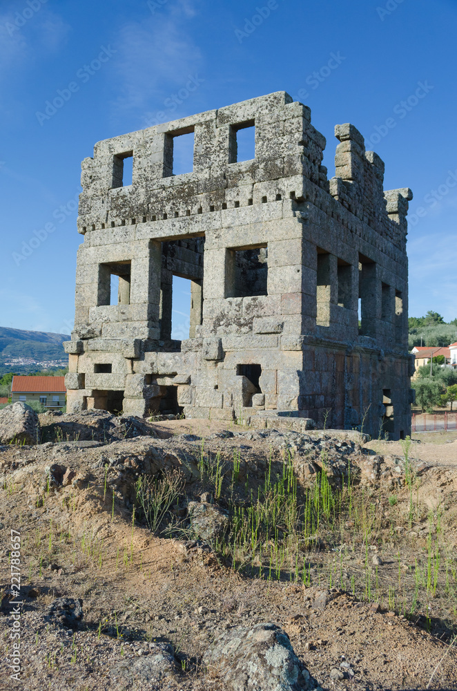 Centum Cellas, construcción de época romana en Colmeal da Torre. Belmonte. Portugal. Centum Cellas, construcción de época romana en Colmeal da Torre. Belmonte. Portugal.