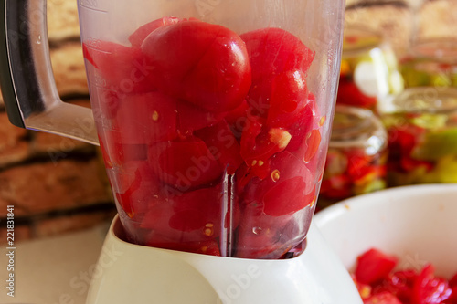 preparation of tomato juice