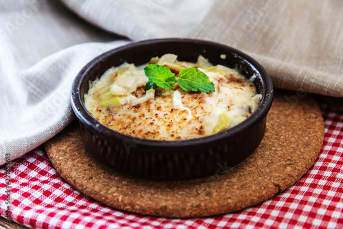 Scallop with pepper and mushrooms