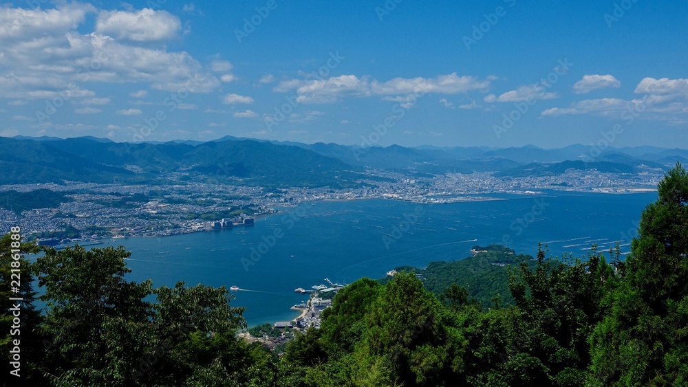 Ausblick vom Berg Misen zur Inlandsee und nach Hiroshima