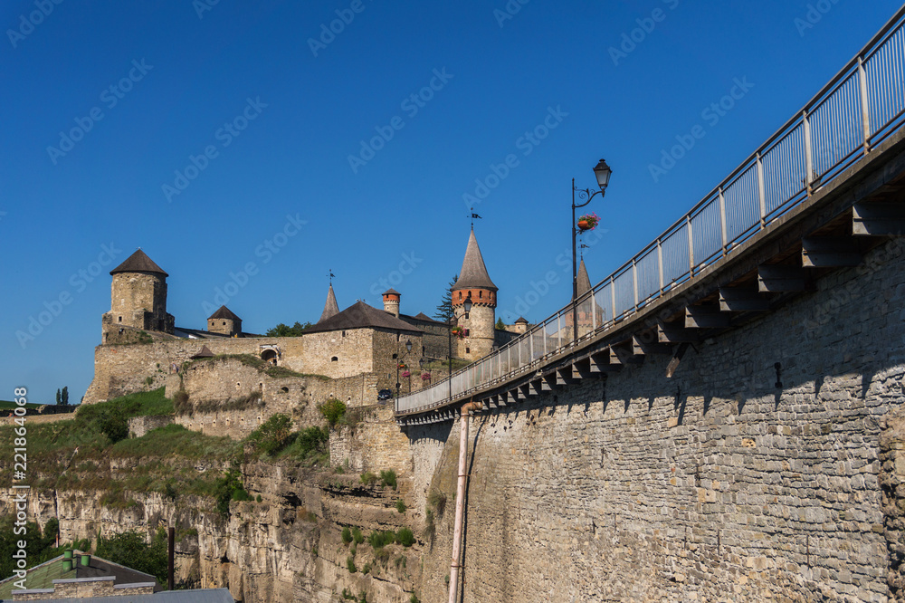 Obraz premium Panorama of Kamianets-Podilskyi Fortress and bridge, Ukraine