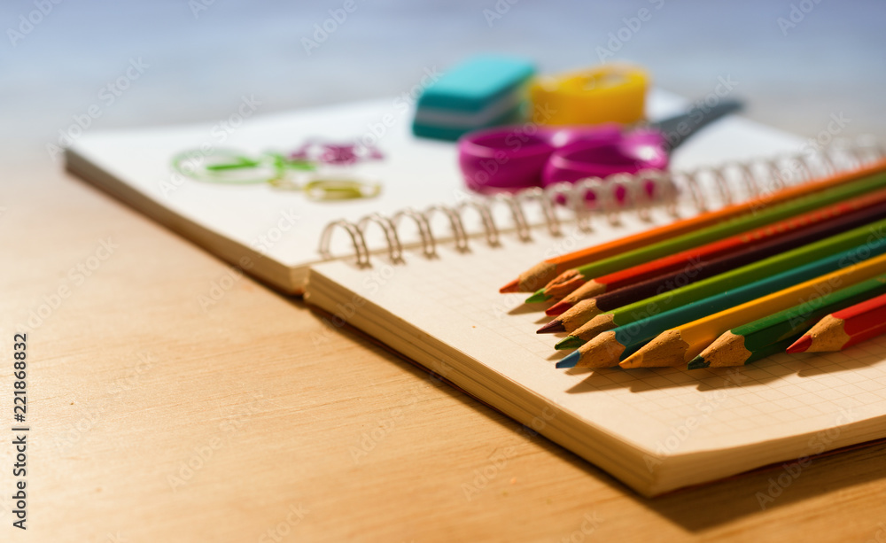 Obraz premium School supplies on note book