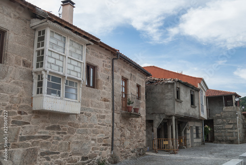 Casas de la aldea de Congostro, Rairíz de Veiga. Ourense, Galicia. España.