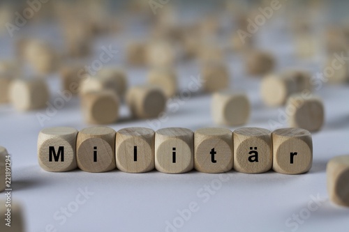 Militär - Holzwürfel mit Buchstaben photo