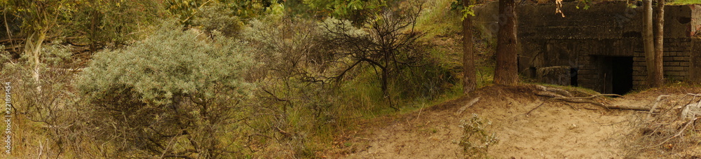 Naklejka premium unterirdische Bunker - vergangene Zeit