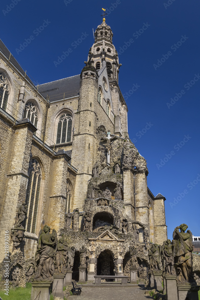 Calvary of St Pauls Cathedral