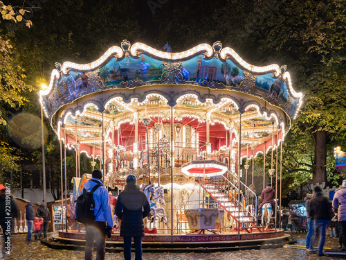 Karusell an der herbstmesse 