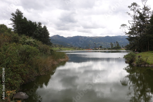LAGUNA DE BUSA AZUAY ECUADOR
