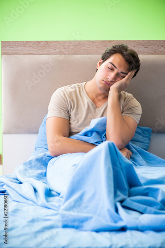 Ταπετσαρία Man having trouble with his sleep