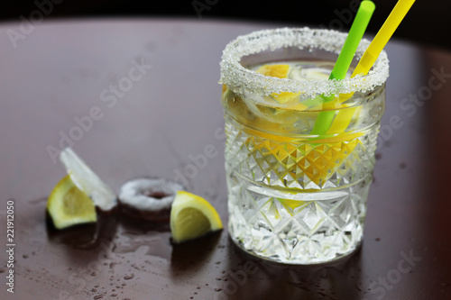 glass ice lemon