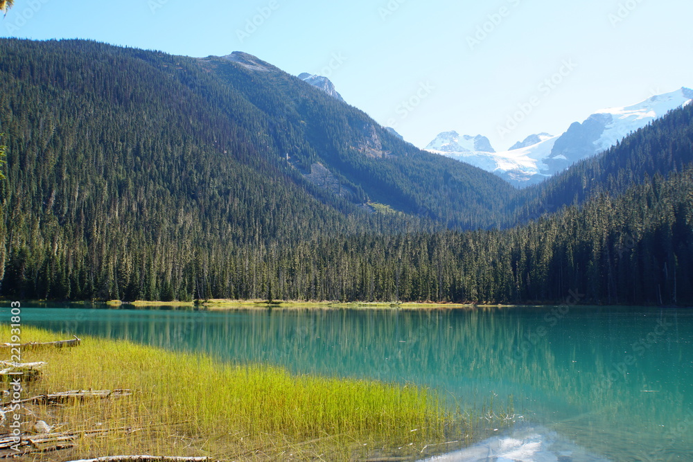 Fototapeta premium Lower Joffre Lake, Canada