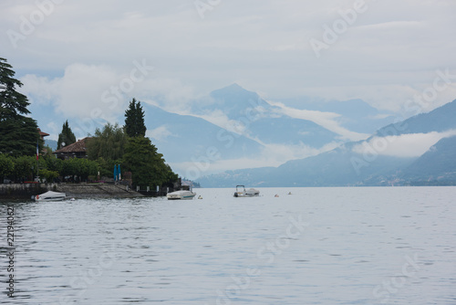 Wallpaper Mural lago di como italy Torontodigital.ca